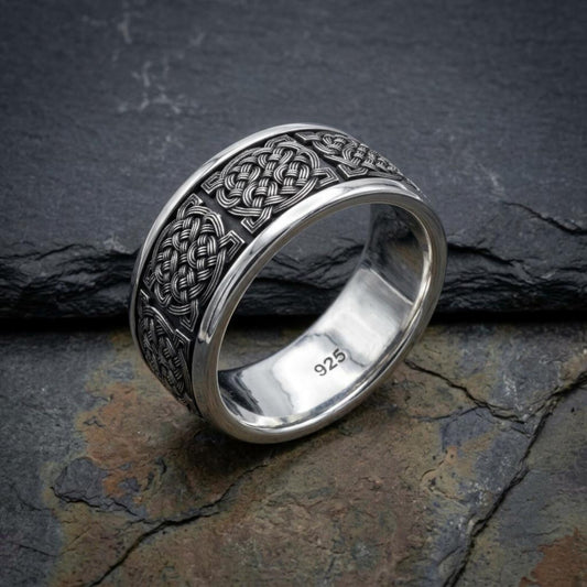 Men’s Celtic Knot Viking Band Ring