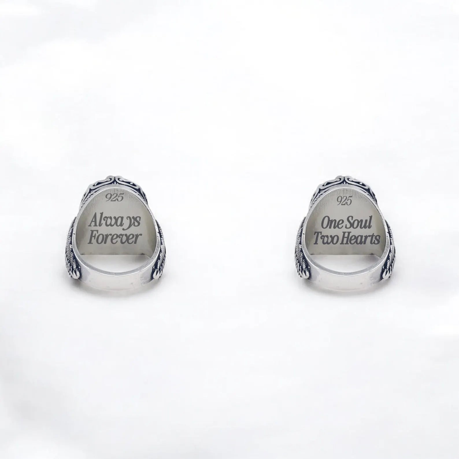 Designed for modern-day warriors, this turquoise and silver men’s ring is a powerful accessory blending the aesthetics of biker culture, tribal art, and bohemian symbolism. The oxidized silver frame is hand-engraved with flowing wing patterns, while the turquoise stone radiates calming yet assertive energy. Perfect for Harley-Davidson lovers, adventurers, and spiritual souls who value authenticity in every detail.