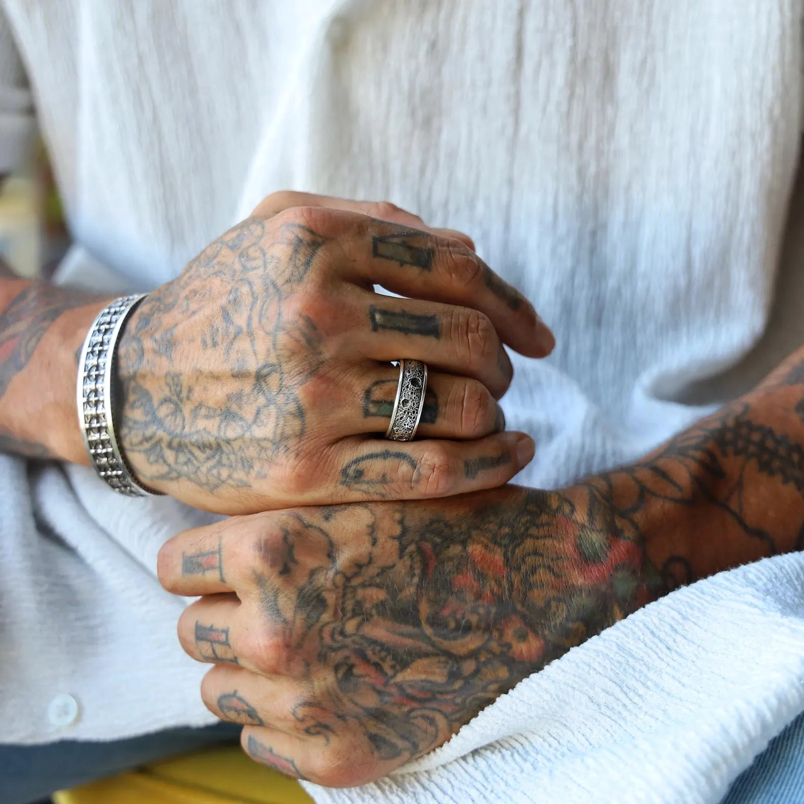 Sterling silver men’s ring with a distressed texture and vintage character, ideal for those who appreciate gothic tones and understated elegance in their jewelry collection.