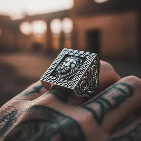 925 sterling silver King Lion head ring for men, detailed handcrafted gothic style, symbolic courage jewelry, unique Christmas gift for him