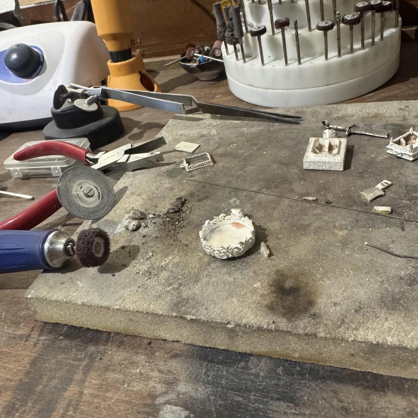 Elegant tiger eye gemstone pendant set in oxidized 925 silver with handcrafted baroque leaf motifs, offering a powerful protective energy piece for men seeking a unique, meaningful statement necklace for everyday or formal wear.