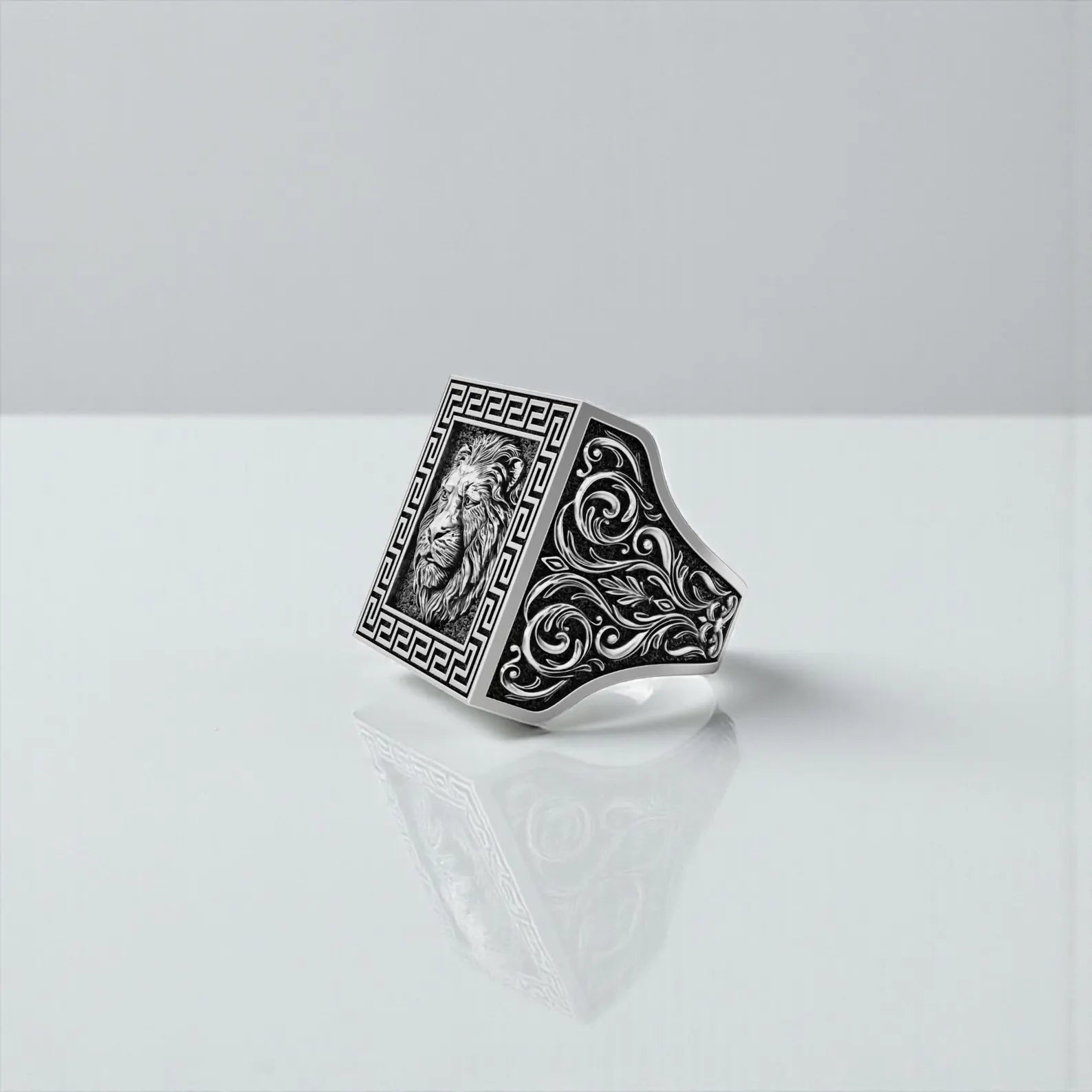 Unique handcrafted lion head ring 925 silver, bold biker gothic design, fantasy warrior ring, customizable name or date engraving