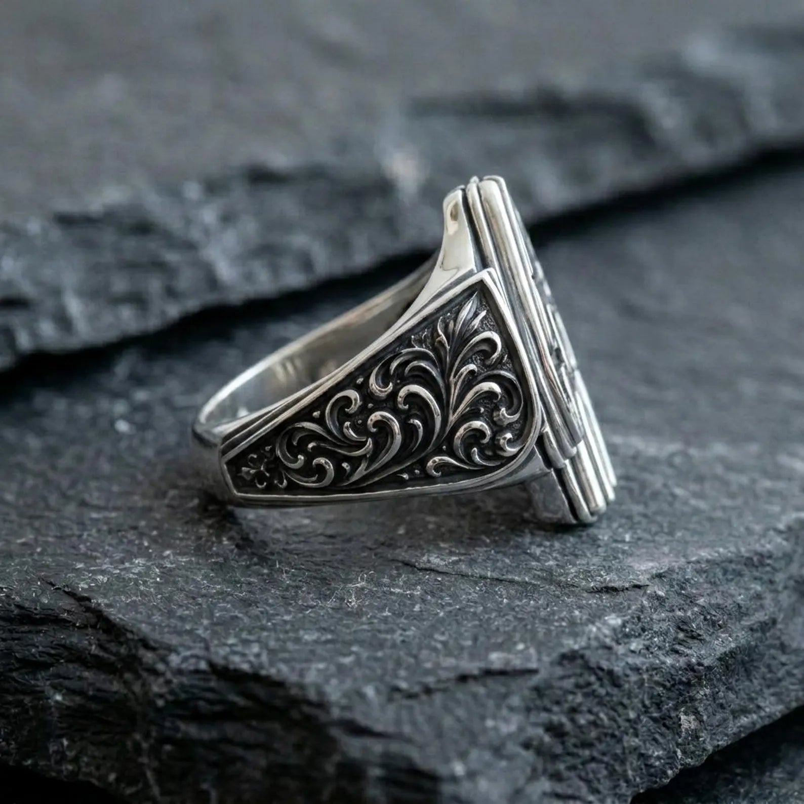 Luxury sterling silver poker signet ring featuring an elegant Ace of Spades design surrounded by Gothic ornamental engravings, offering a masculine vintage aesthetic for poker enthusiasts, collectors, and lovers of bold jewelry.